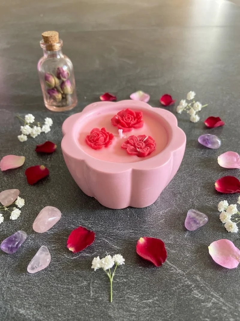 Bougie fleur rose Jesmonite parfum fruits rouges Bougie végétale Idée cadeau