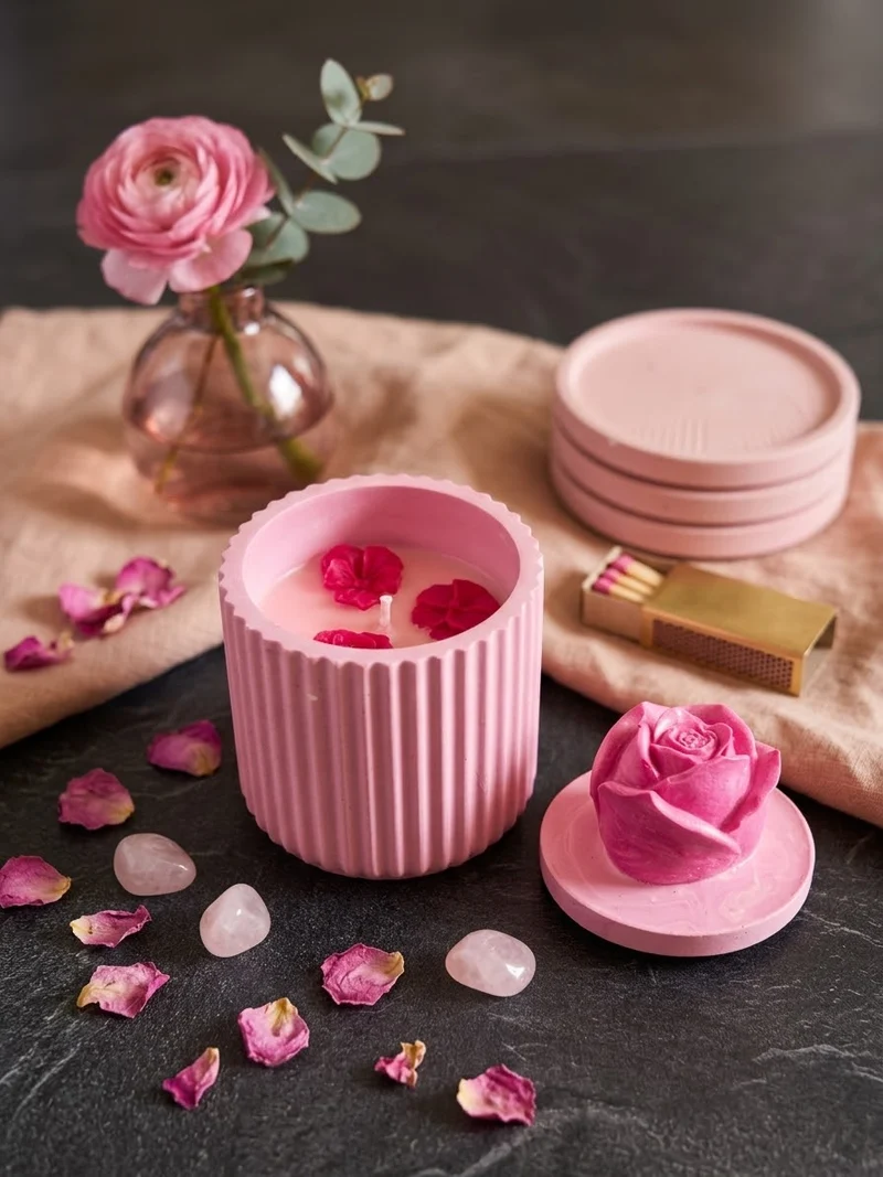 Bougie boite rose Jesmonite parfum fruits rouges Bougie végétale Idée cadeau