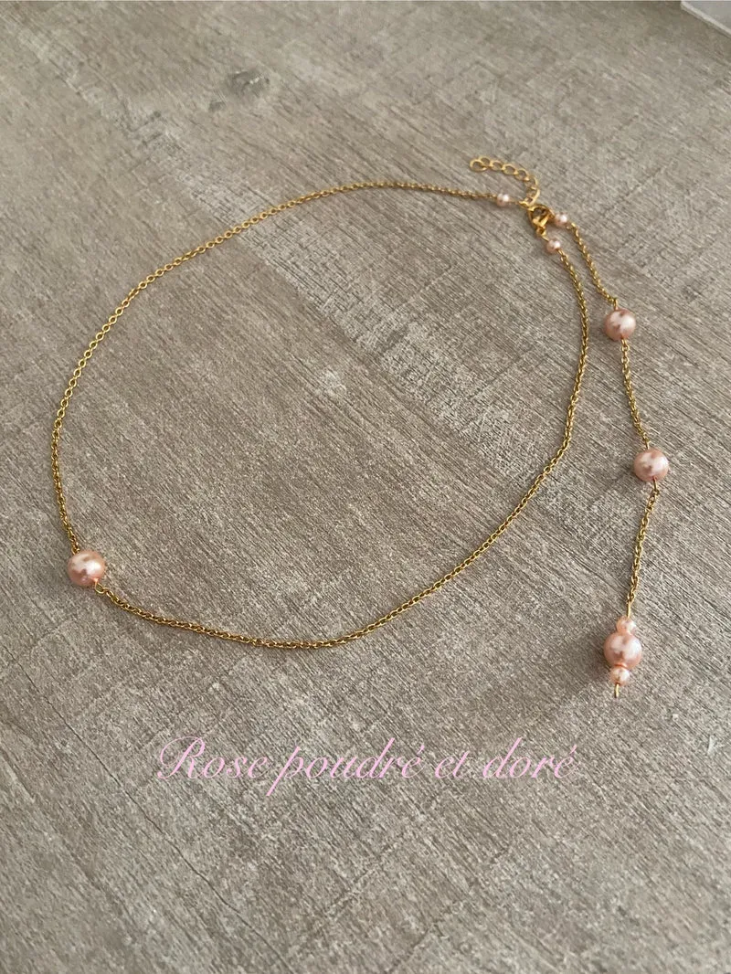 Collier mariee Collier de dos perles nacrées rose poudré chaine fine doré Bijoux mariage Bijoux mariee