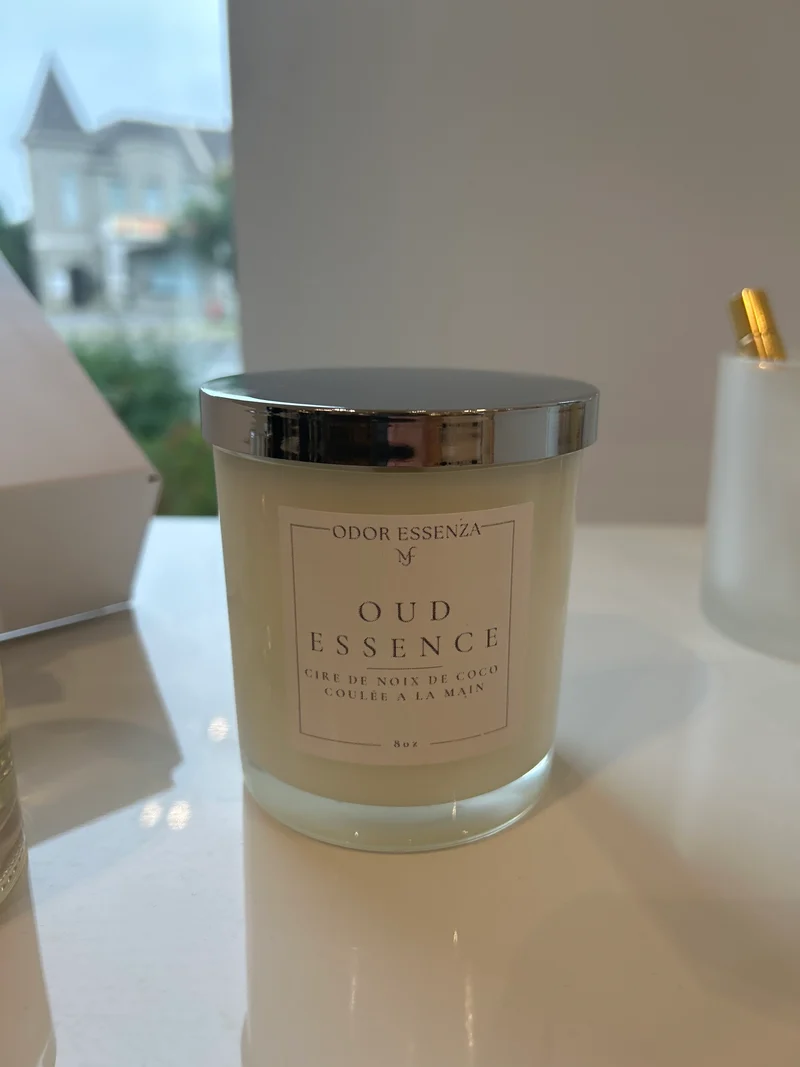 BOUGIES parfumée artisanale Oud Essence