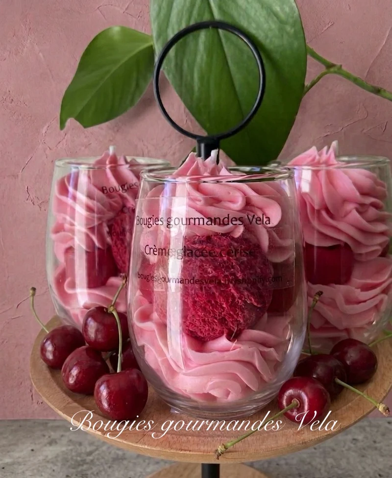 Bougie gourmande parfumée crème glacée cerise Bougie chantilly Bougie artisanale Bougie végétale Idée cadeau