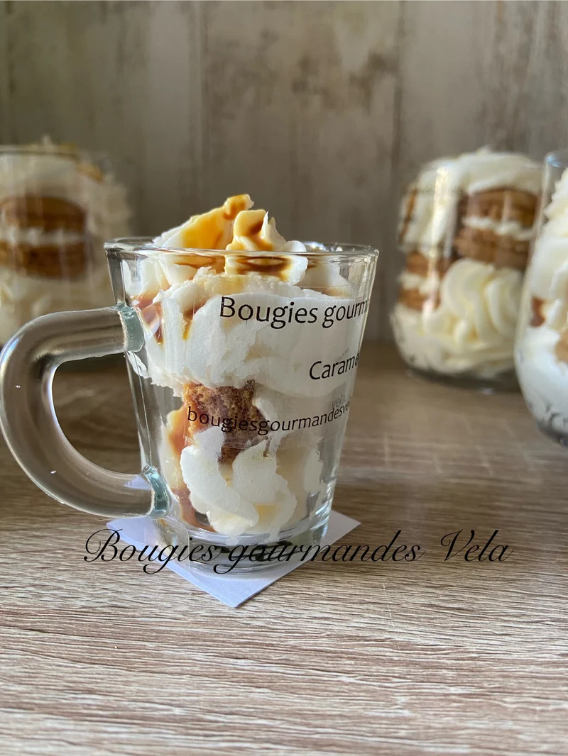 Coffret 2 bougies gourmandes parfum fruits rouges parfum caramel Bougie chantilly Bougie artisanale Bougie végétale Idée cadeau
