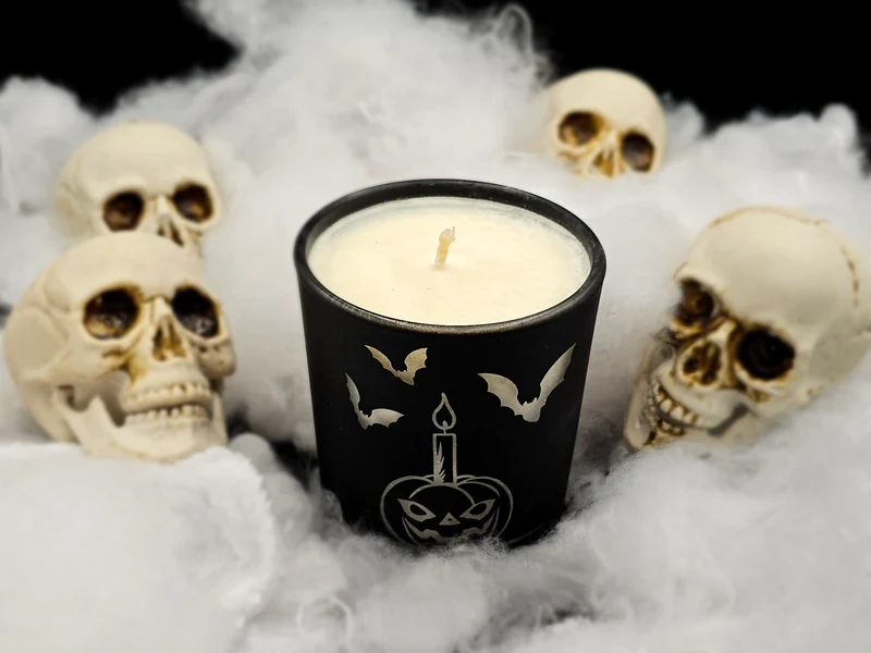 Schwarze Sojawachskerze Halloween – Kürbisduft