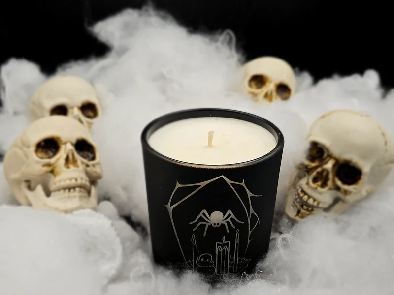 Schwarze Sojawachskerze Halloween – Kürbisduft