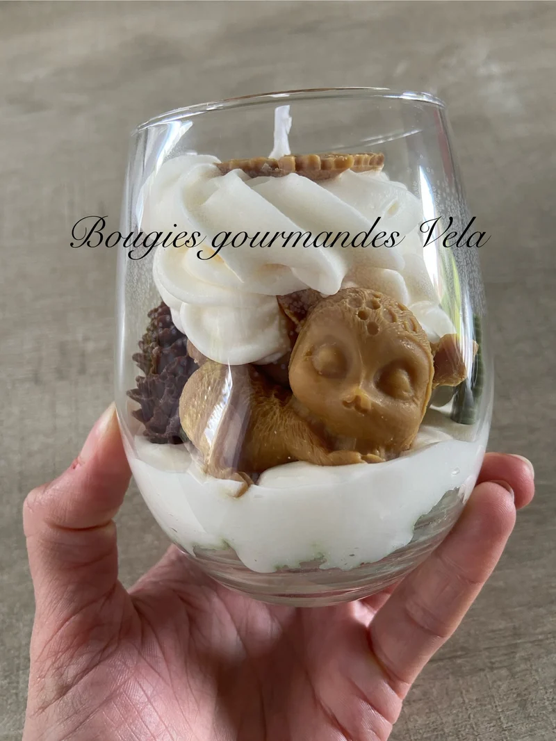 Bougie gourmande Bougie Le faon de la forêt Bougie parfumée Bougie automne Bougie chantilly Bougie artisanale Bougie végétale Idée cadeau