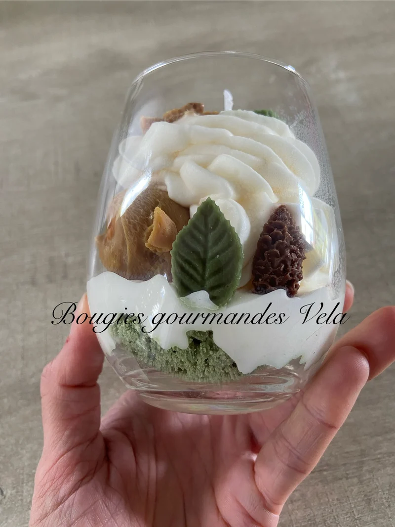 Bougie gourmande Bougie Le faon de la forêt Bougie parfumée Bougie automne Bougie chantilly Bougie artisanale Bougie végétale Idée cadeau