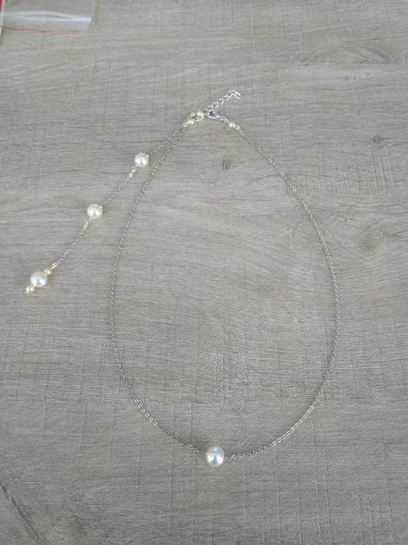 Collier mariee Collier de dos perles nacrées ivoires chaine fine argentée Bijoux mariage Bijoux mariee