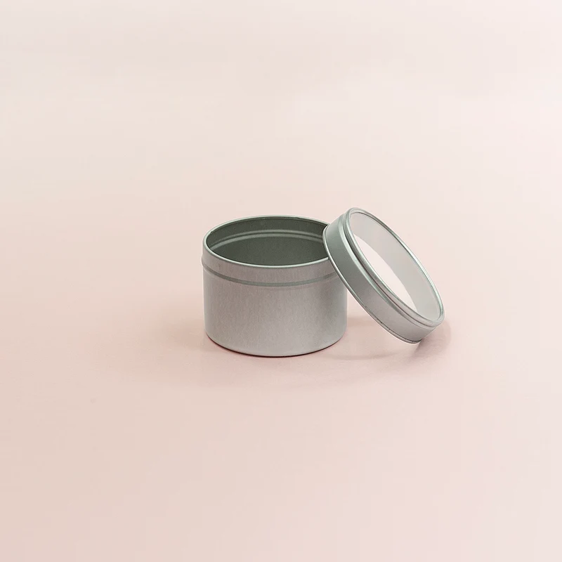 Boîte métallique argentée avec couvercle transparent 100 ml