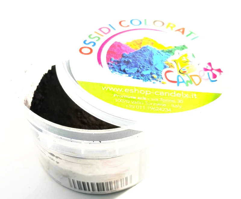 Ossido colorato ferro nero