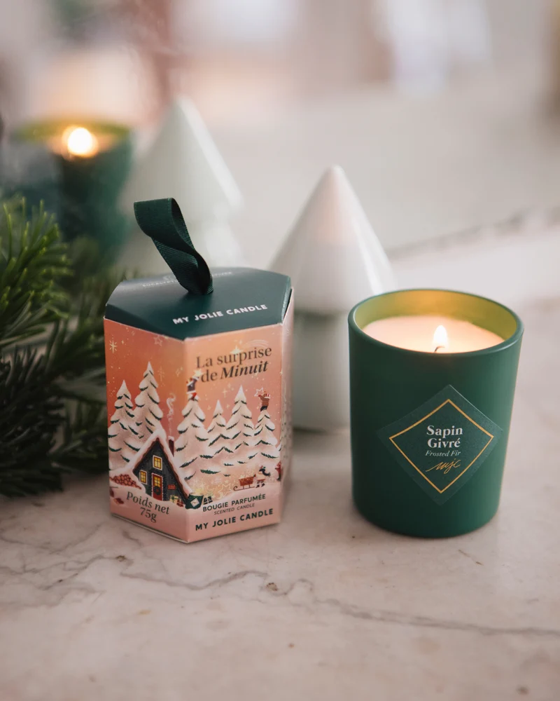 Petite bougie parfumée Sapin Givré