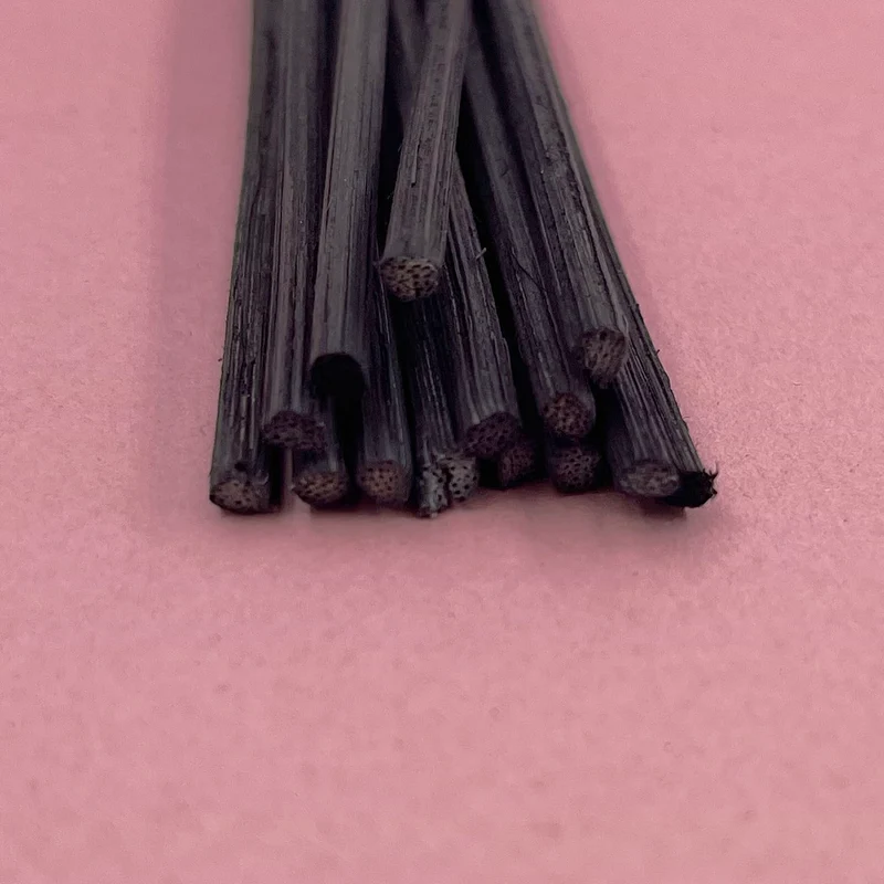 Tiges en rotin noir pour diffuseur de parfum