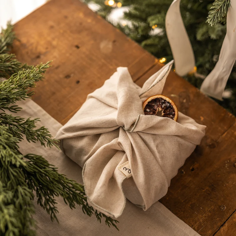 Emballage-cadeau en tissu réutilisable