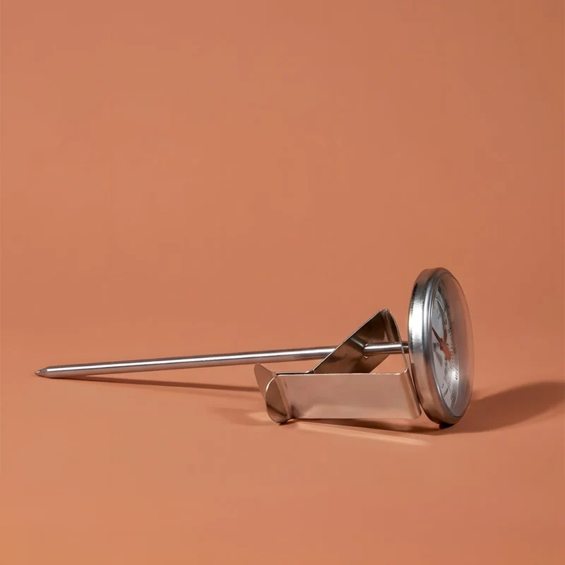 Thermomètre à aiguille