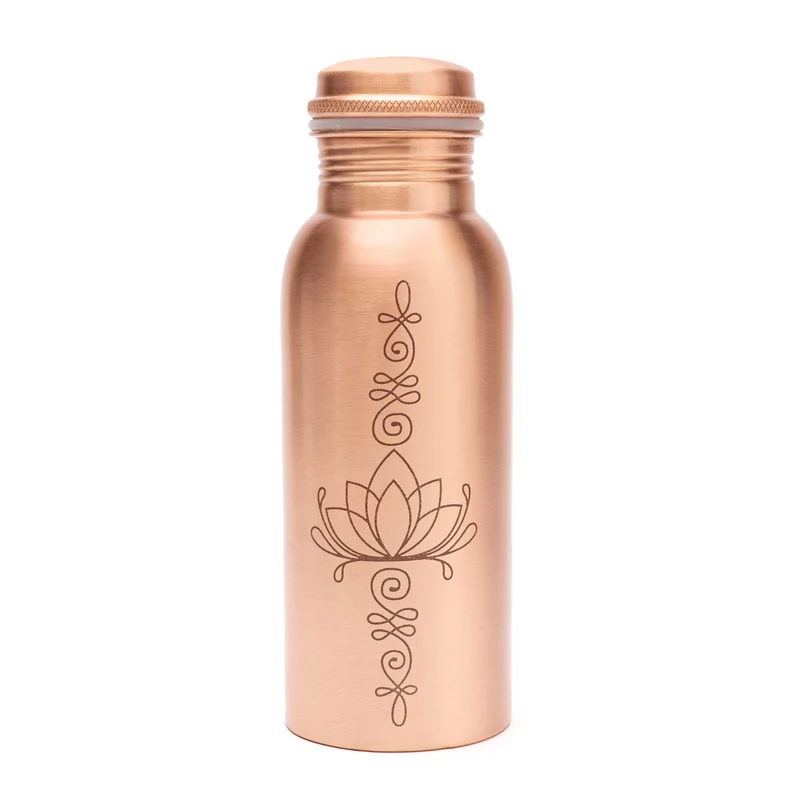 Koperen drinkfles lotus lasergegraveerd
