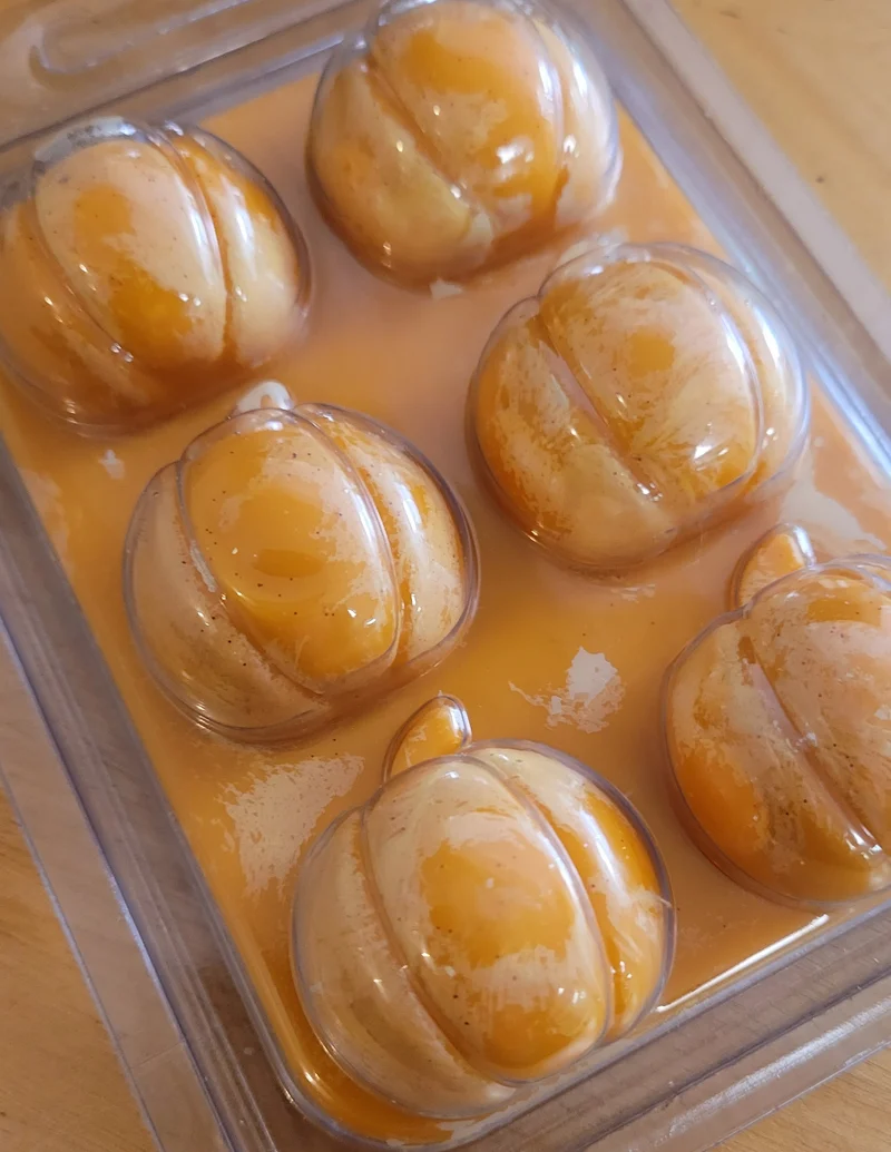Clamshell, Pumpkin