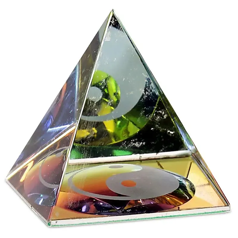Kristal Piramide Yin Yang