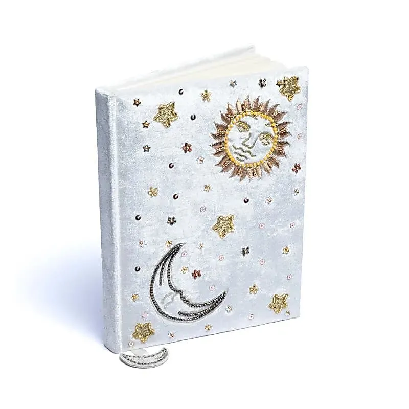 Notitieboek fluweel wit met zon en maan