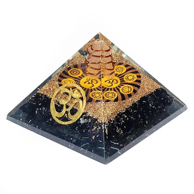 Orgoniet chakra piramide zwarte toermalijn met ohm