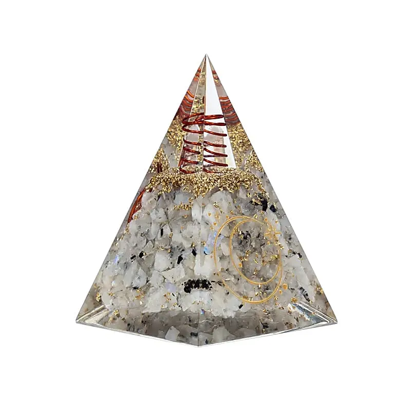 Orgoniet pyramide maansteen met maan symbool