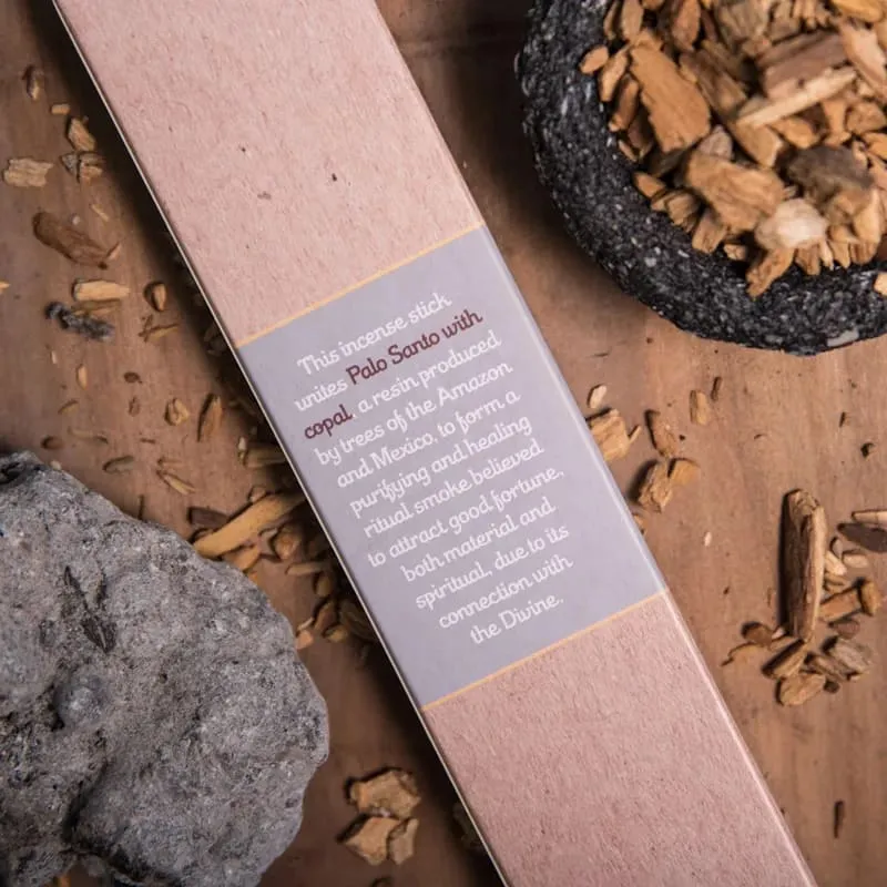 Sagrada Madre Palo Santo wierook met Copal