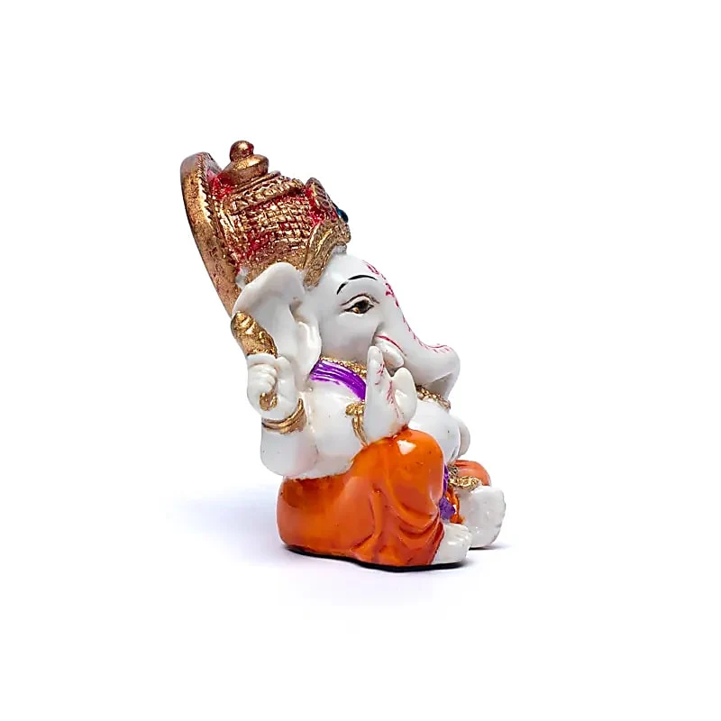 Ganesha met attributen