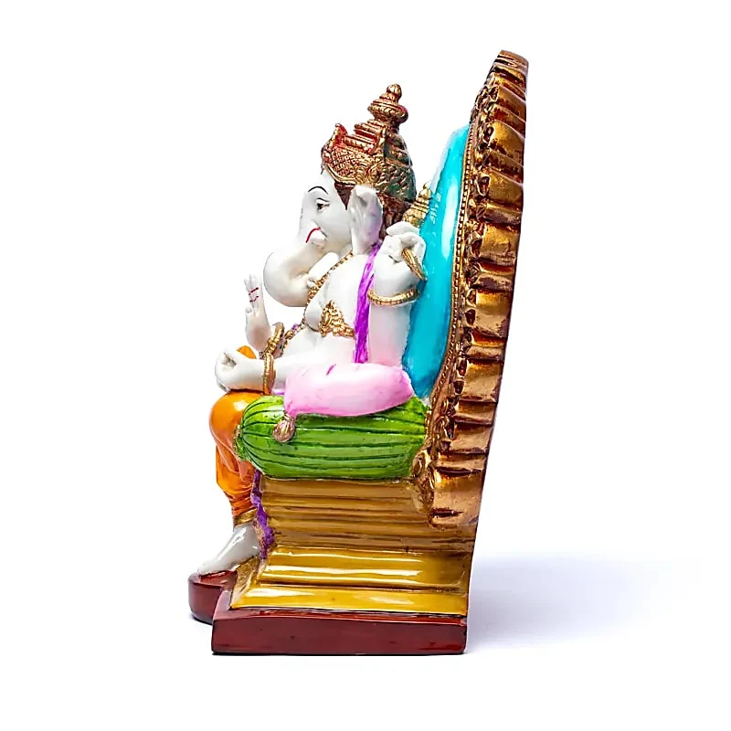 Ganesha op troon