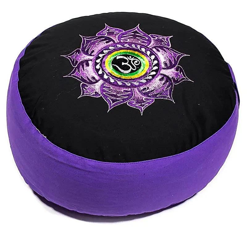 Meditatiekussen zwart/violet lotus & OHM geborduurd