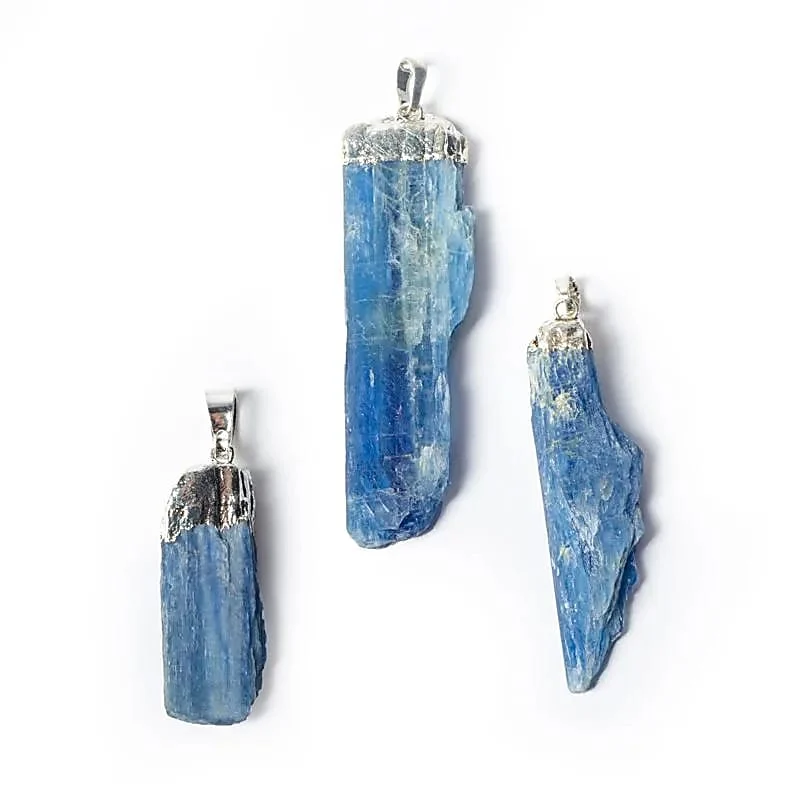 Blauwe kyaniet ruw edelsteenhanger