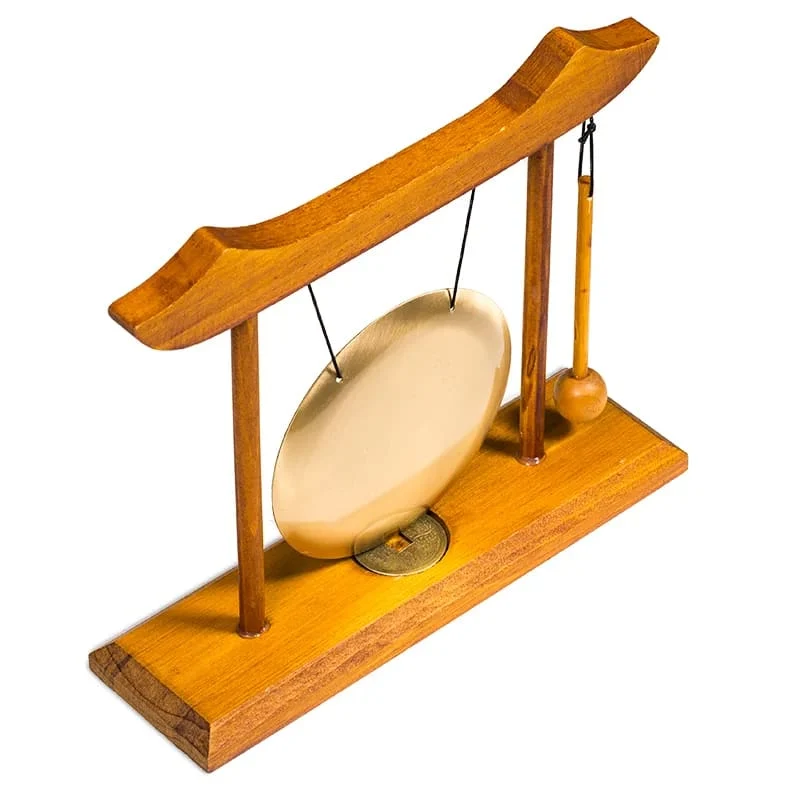 Tafelgong met klopper en roodhouten frame