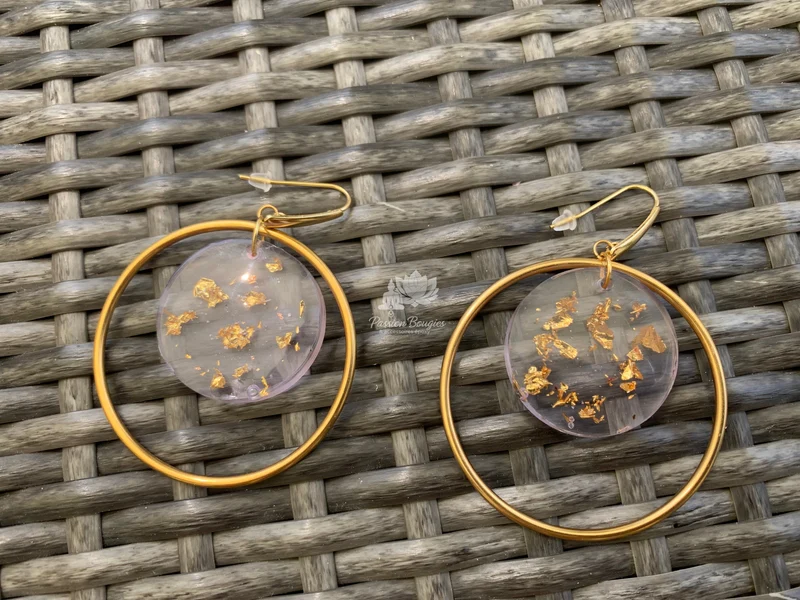 Boucles d’oreilles créoles feuilles dorées