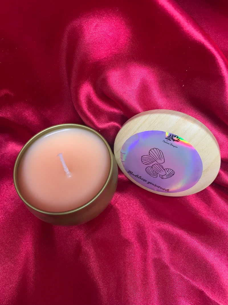 Petit pot métal doré parfumé 🌿 SUN7