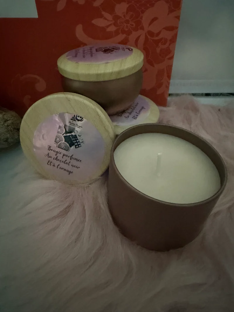 Petit pot métal doré parfumé 🌿 SUN7