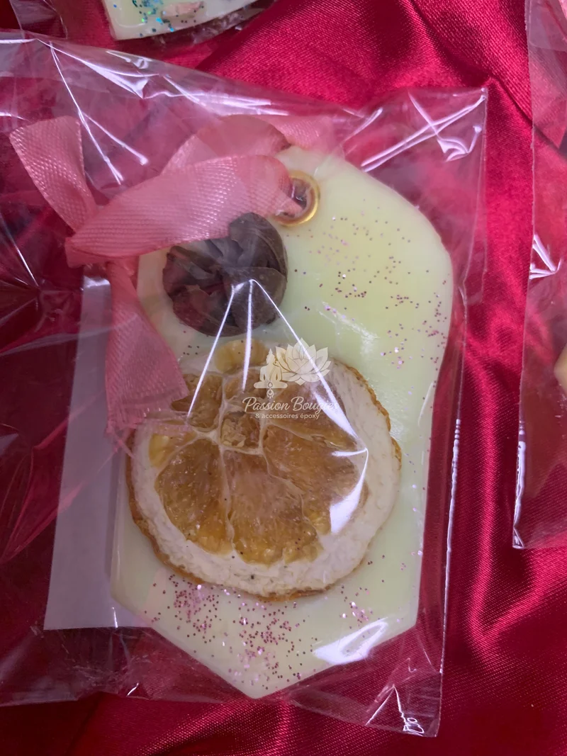 Fondant parfumé à accrocher - boutique PLURIELLE83