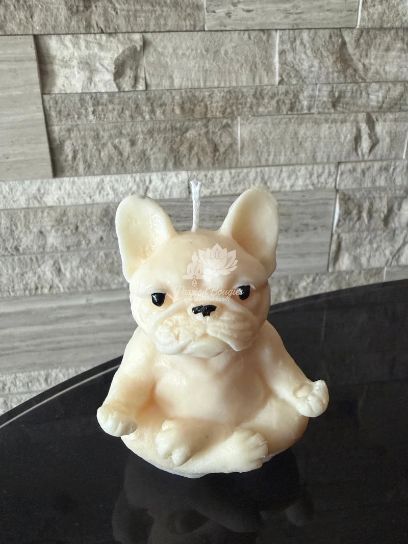 Bougie bouledogue zen