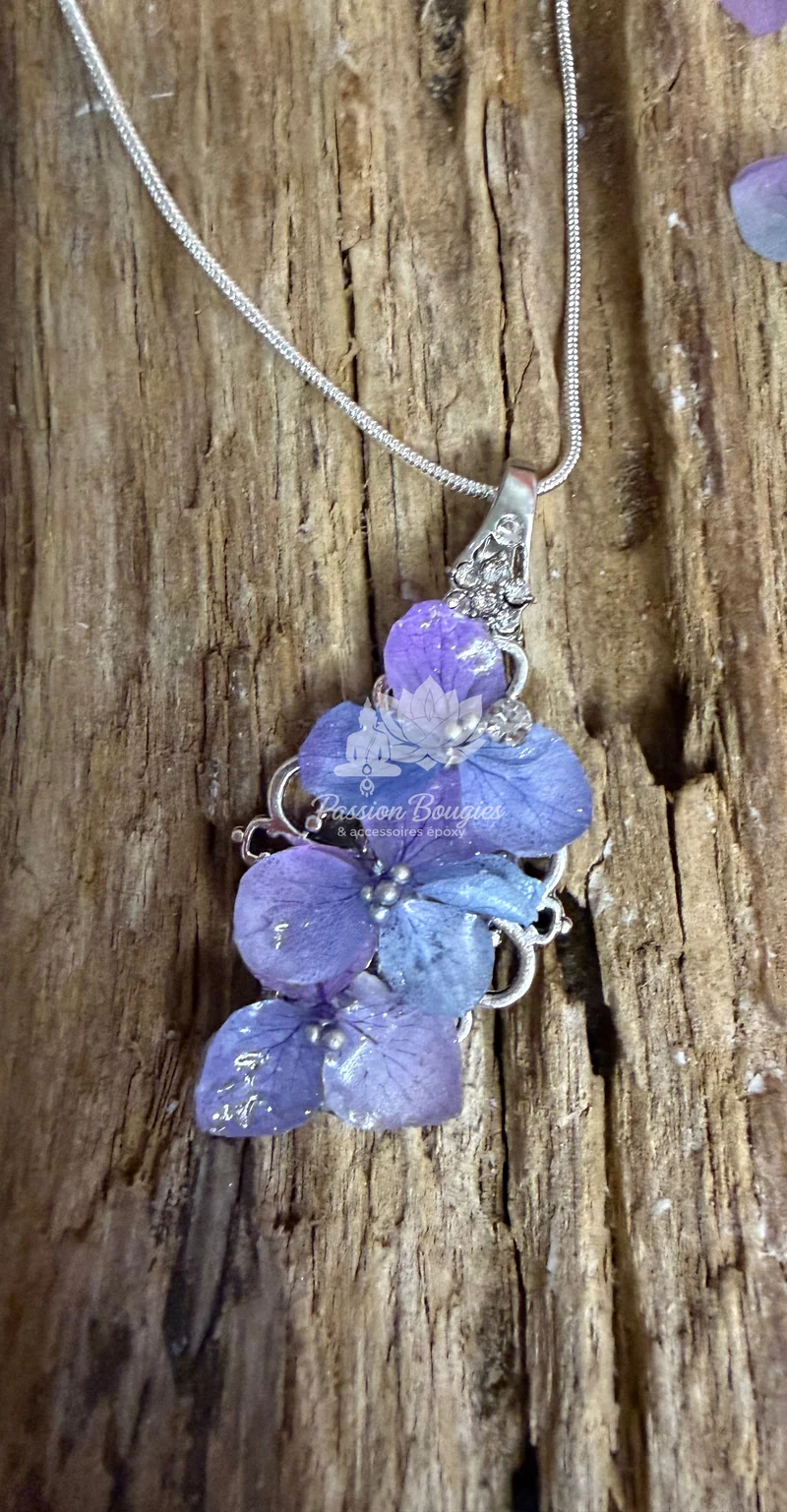 Parure «hortensia bleu »