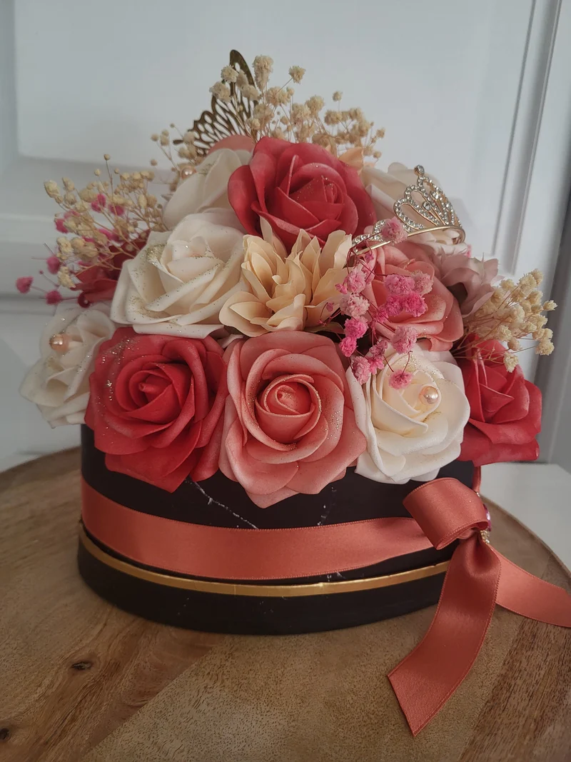 Boite florale en forme de cœur
