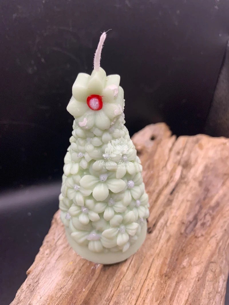 Bougie sapin de Noël à fleurs parfum sapin 🌿
