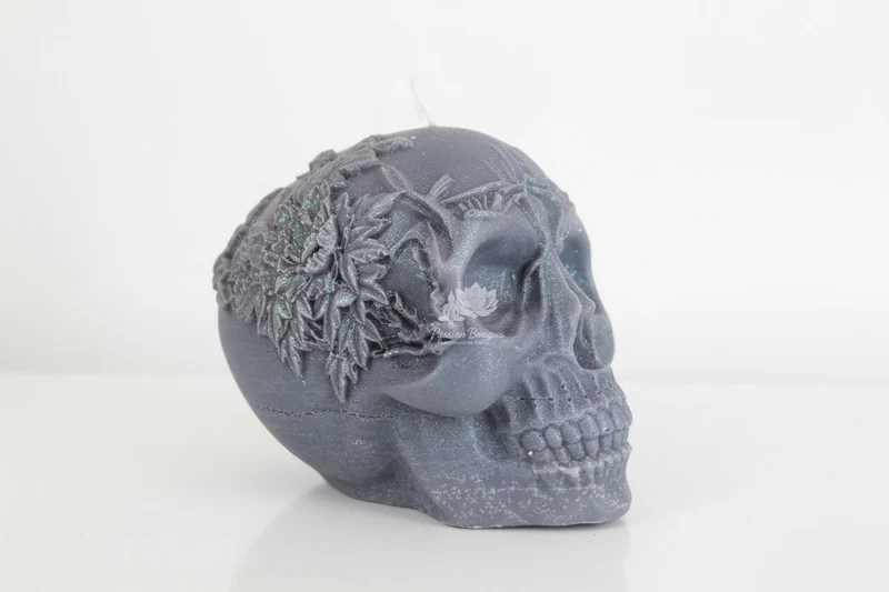 Bougie tête de mort florale