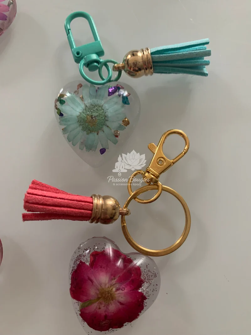 Porte-clefs cœur floral
