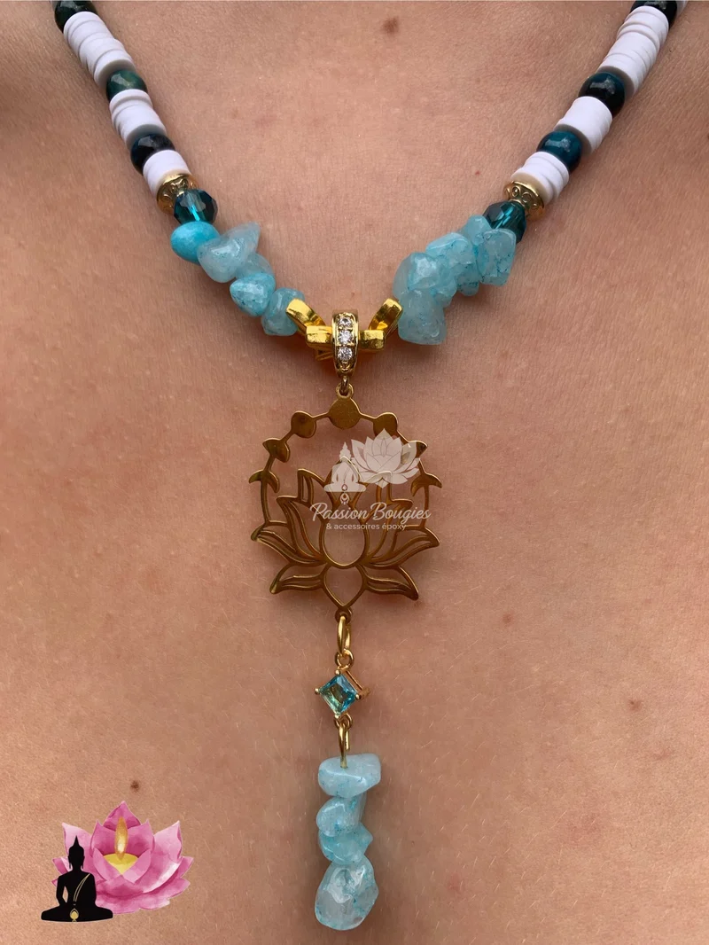 Collier lotus bleu