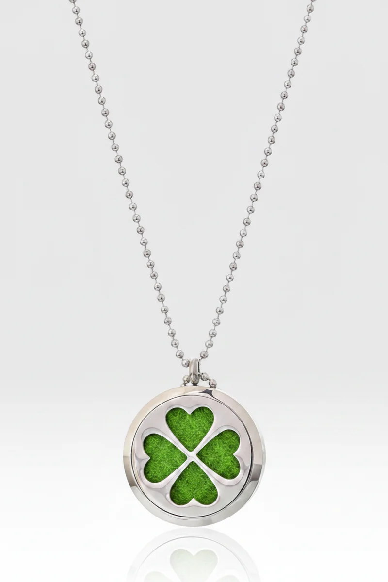 Collier Médaillon Trèfle Diffuseur d’Huiles Essentielles | Aromathérapie 30mm