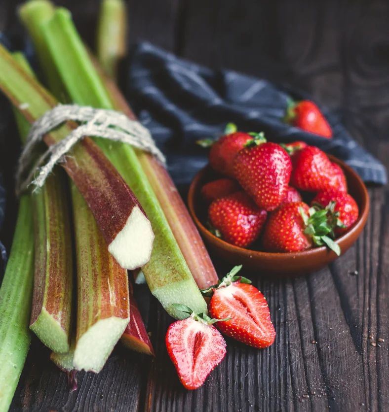 Rhubarb Strawberry - Fragrance Oil