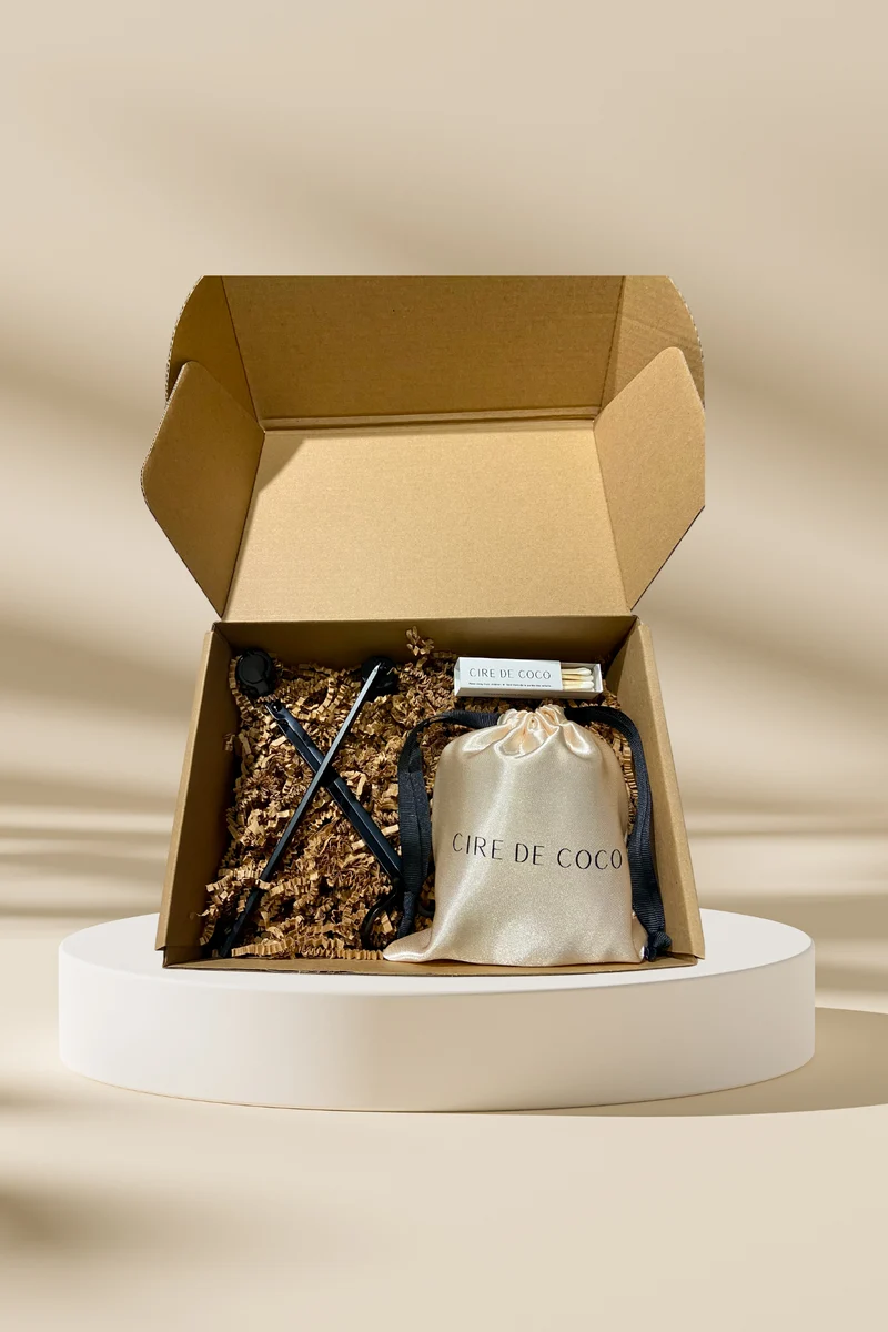 Coffret cadeau (bougie + accessoires)