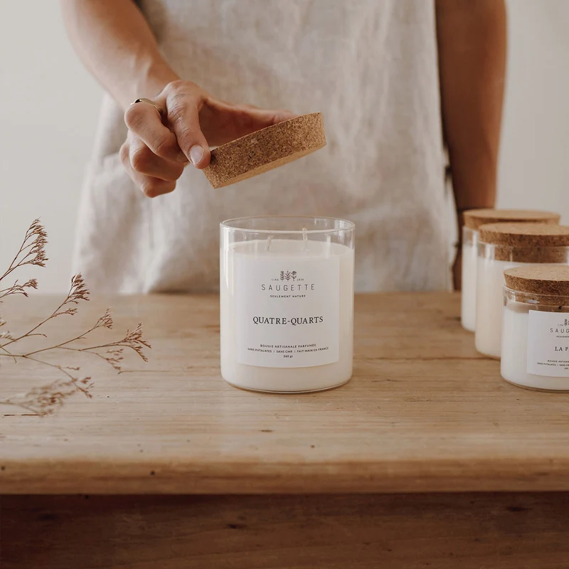 Quatre-quarts - Bougie artisanale parfumée à la cire de soja naturelle