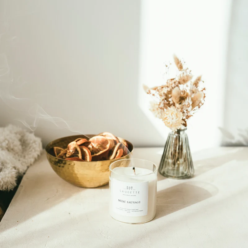 Musc sauvage - Bougie artisanale parfumée à la cire de soja naturelle