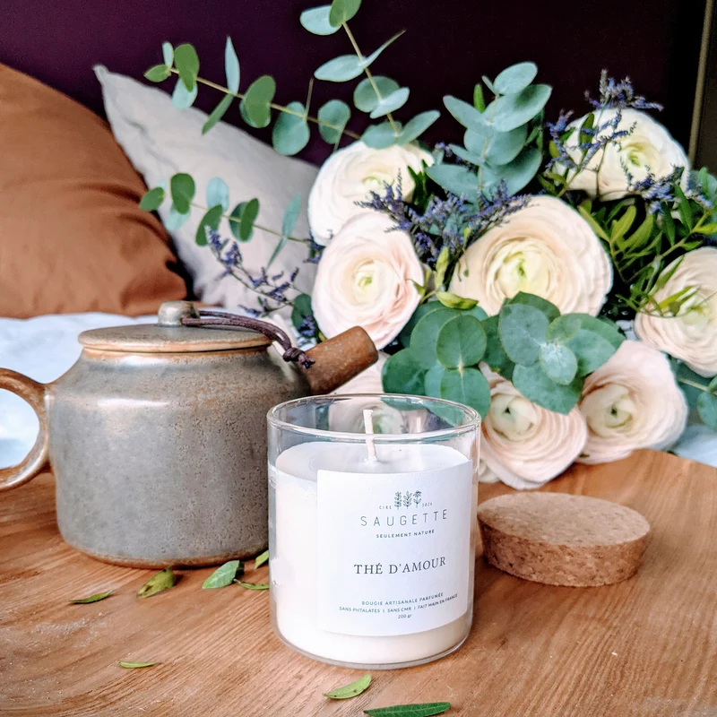 Thé d'amour - Bougie artisanale parfumée à la cire de soja naturelle