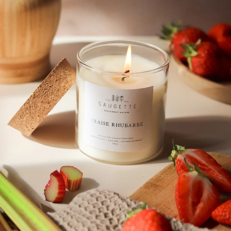 Fraise rhubarbe - Bougie artisanale parfumée à la cire de soja naturelle