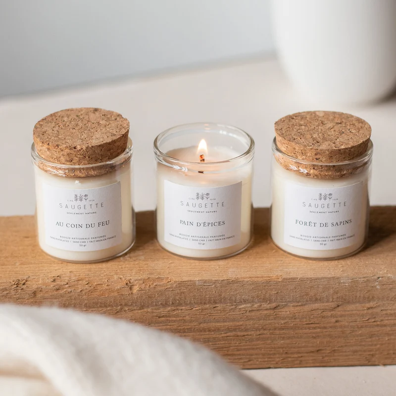 Coffret Nuit de Noël - 3 Bougies artisanales parfumées à la cire de soja naturelle - Forêt de sapins, Au coin du feu et Pain d'épices.